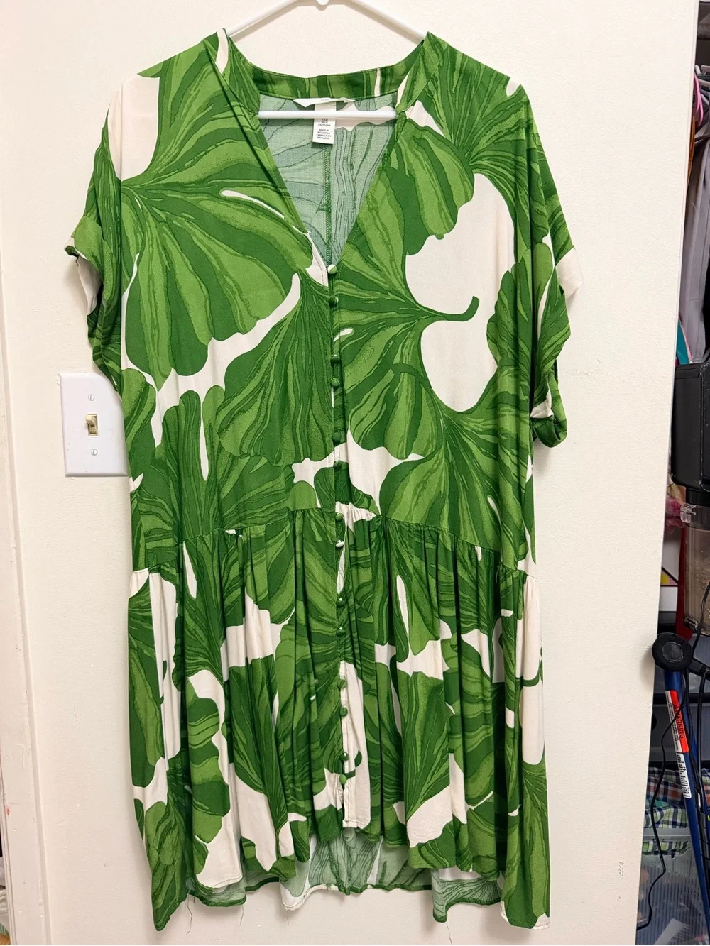 H&M Green and White Leaf-Print Midi Dress